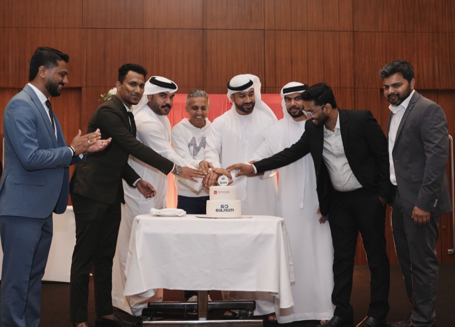 Anniversary event — cake cutting